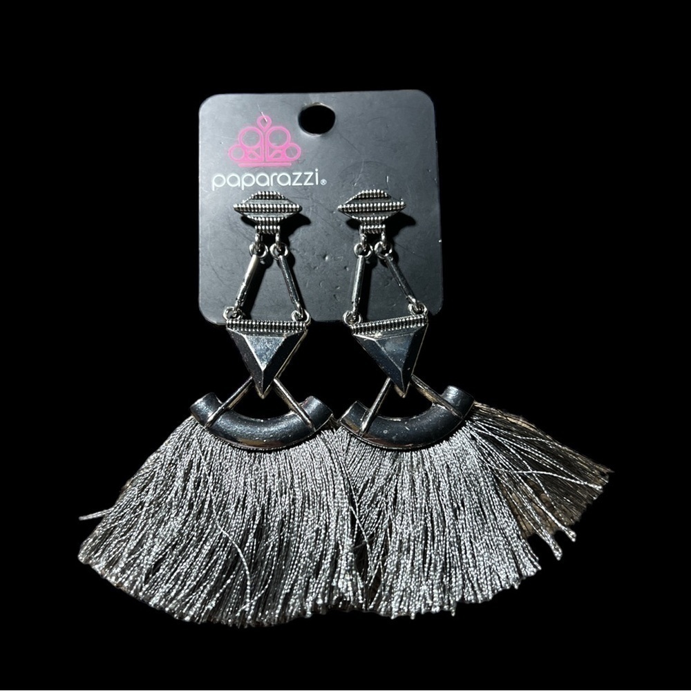 Paparazzi Puma Prowl Silver Fringe Earrings - Picture 3 of 3